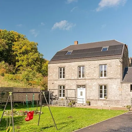 A Fleur De L'eau Blanche De Caractere
