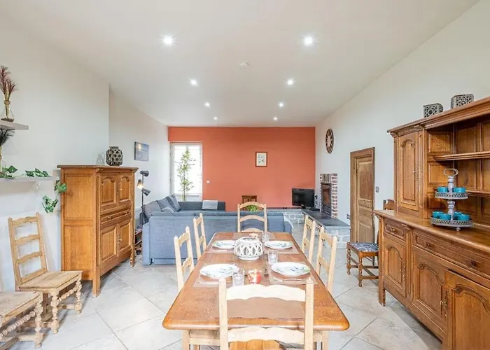 A Fleur De L'eau Blanche De Caractere Chimay