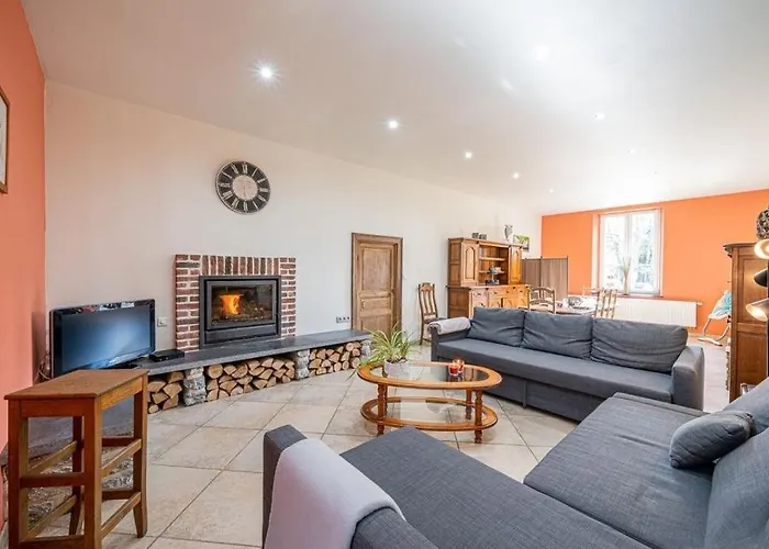 A Fleur De L'eau Blanche De Caractere Chimay