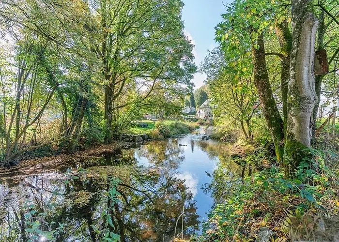A Fleur De L'eau Blanche De Caractere Ferienhaus *