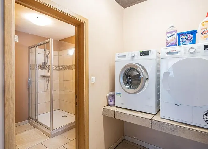 A Fleur De L'eau Blanche De Caractere Ferienhaus